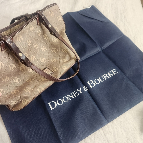 Dooney & Bourke Signature Quilt Medium Tote in Taupe/Brown - Picture 11 of 11